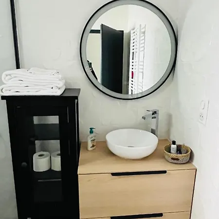 Apartment Centre De 38m2 Roanne
